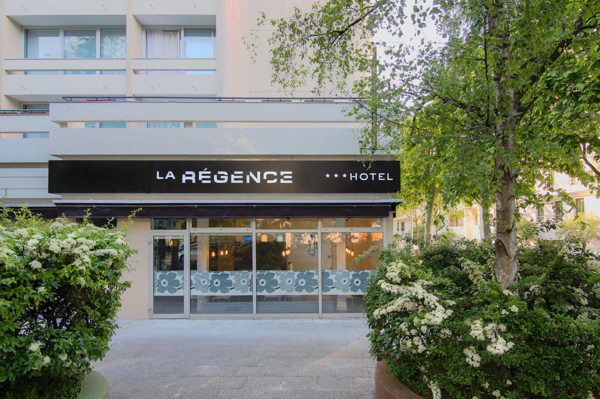 La Regence Hotel Courbevoie Exterior foto